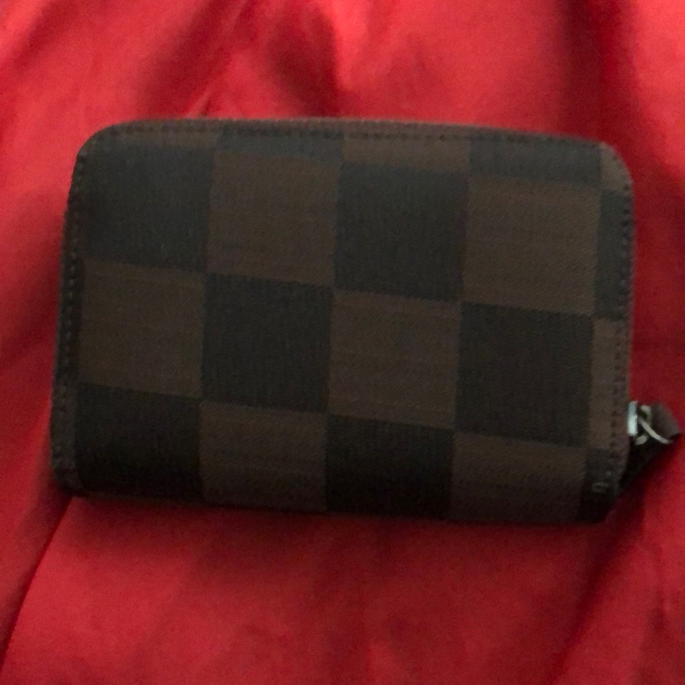 Compact Wallet - Picture 4 of 8